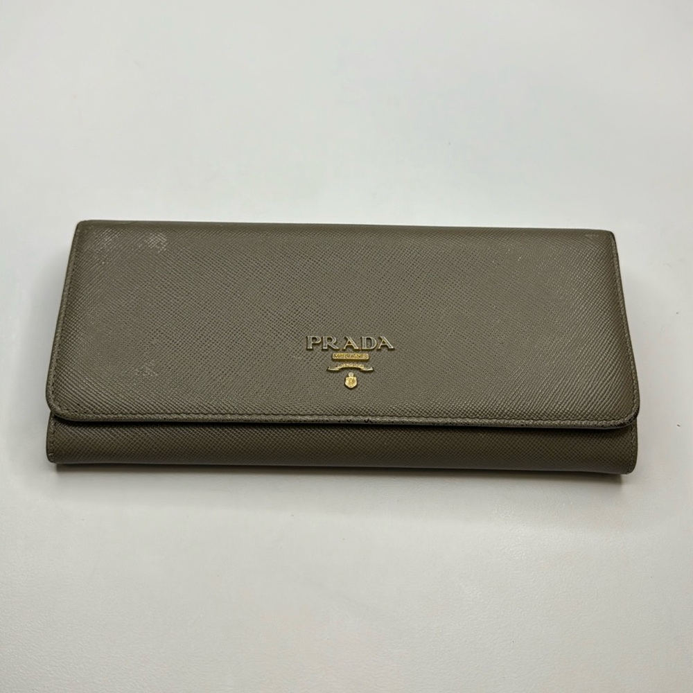 10897 Prada